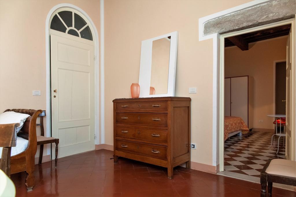 Cavour33 Bed & Breakfast Massa  Bagian luar foto