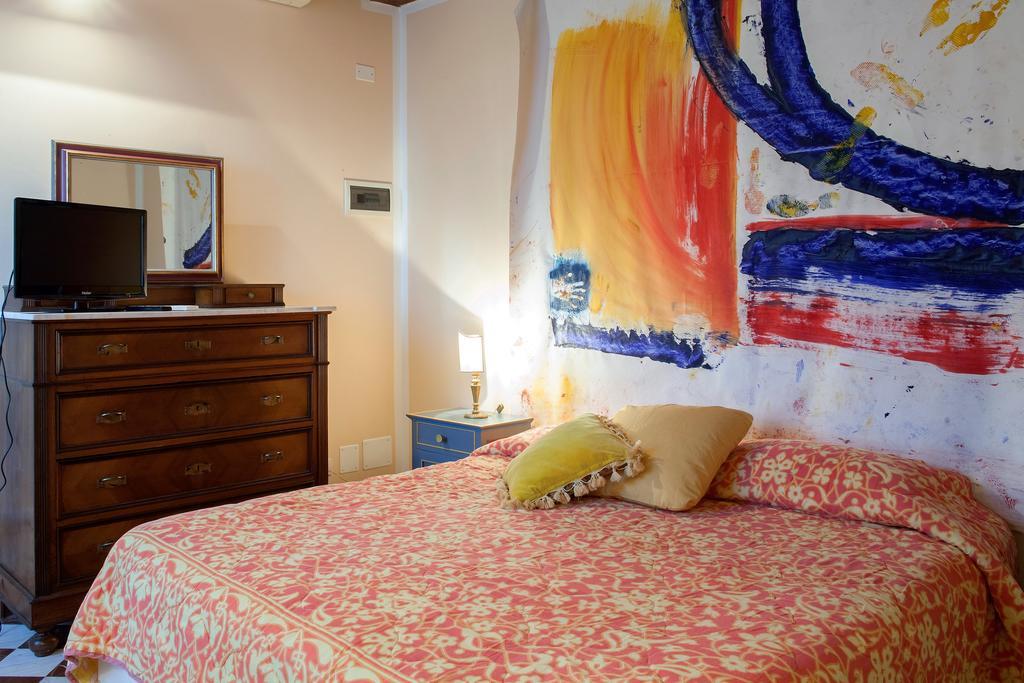 Cavour33 Bed & Breakfast Massa  Bagian luar foto