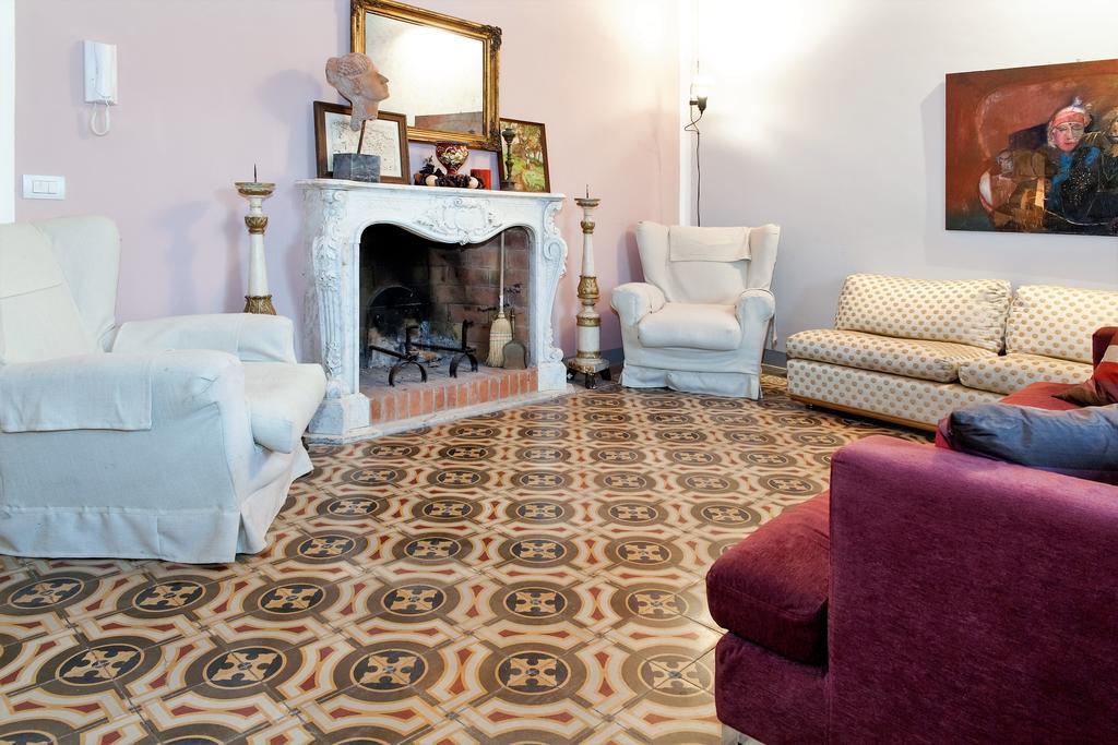 Cavour33 Bed & Breakfast Massa  Bagian luar foto